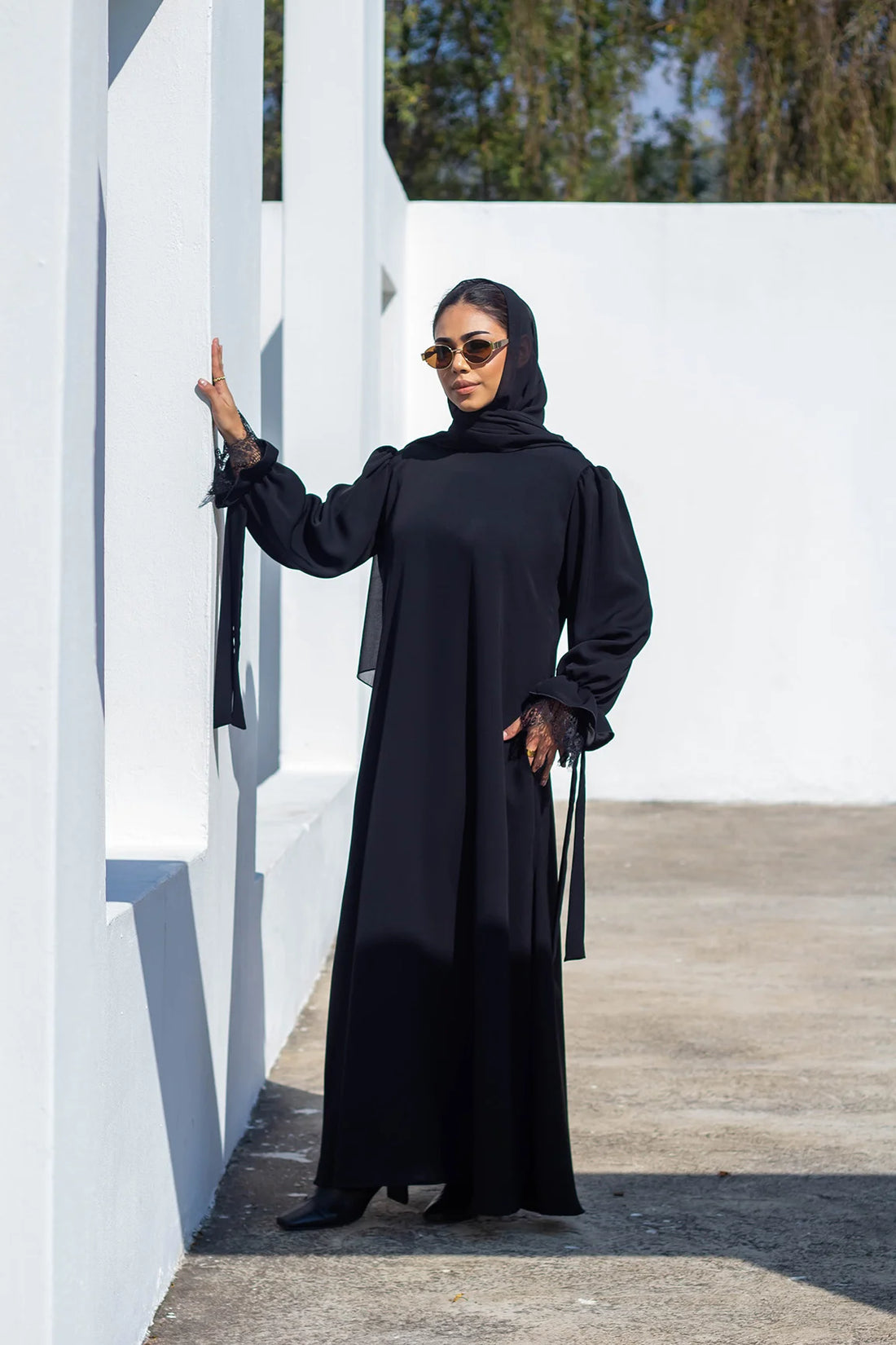 Luna | Lace Cuff Abaya – TA00206
