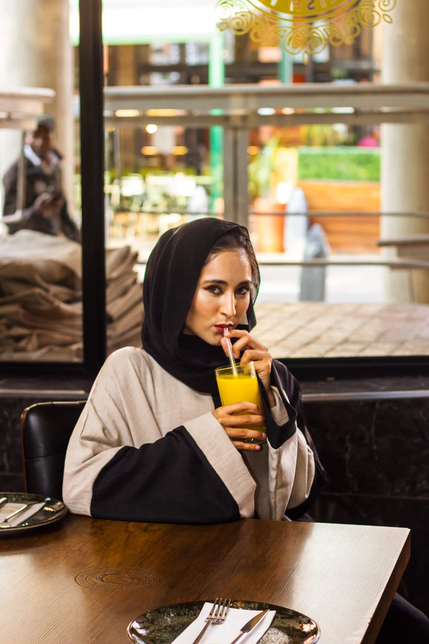 Seren (Serenity) – Abaya with Inner Belt