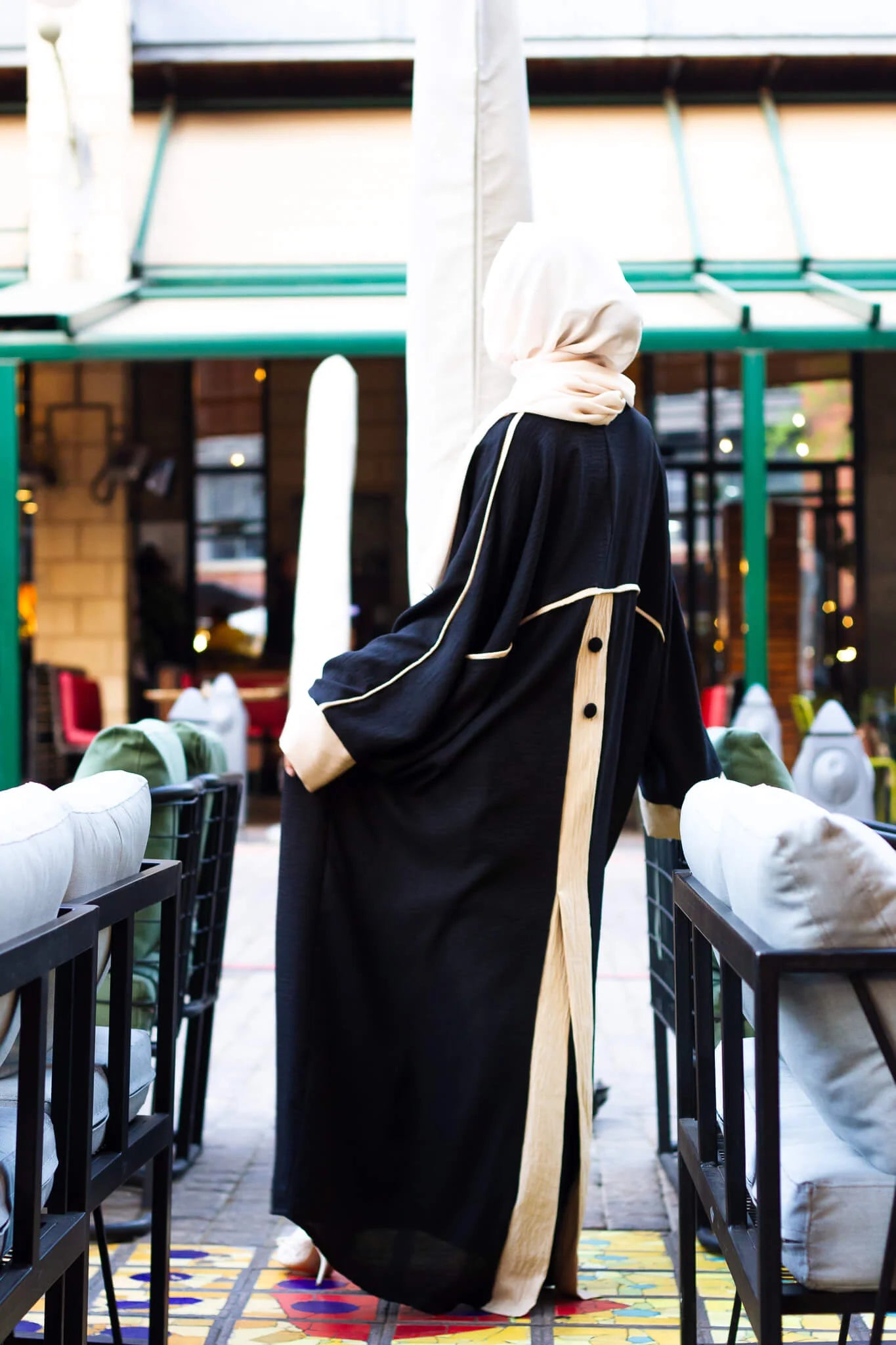 Zerafat (Elegance) – Abaya with Inner Belt