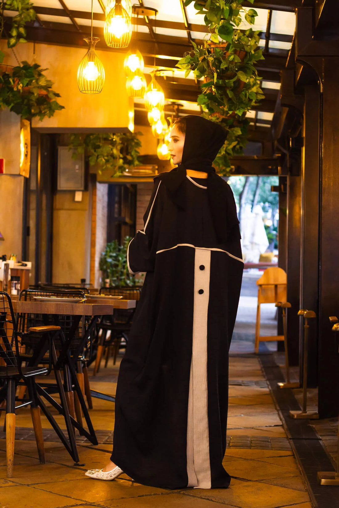 Zerafat (Elegance) – Abaya with Inner Belt